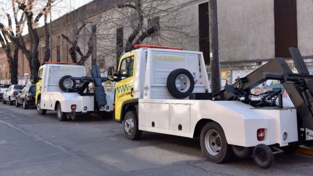 las gruas ya recorren la plata: ¿a donde habra que ir a buscar los autos acarreados?