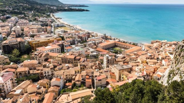 airbnb ofrece casa gratis por un ano en italia: ¿por que y quienes pueden anotarse?