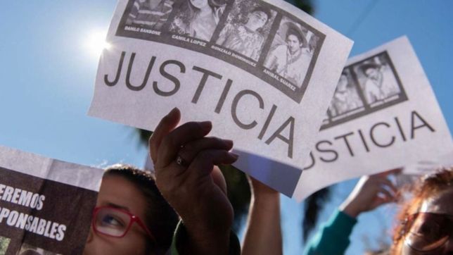 el pedido de justicia por la masacre de monte llega a la plata con una movilizacion