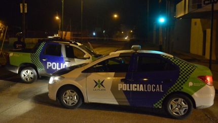 Falsos policías aterraron a una familia de La Plata y huyeron a los tiros