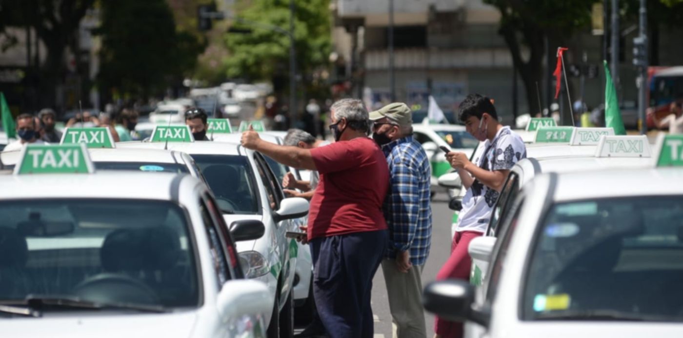 Protesta de taxistas contra UBER Forte Musto - Protesta de taxistas contra UBER