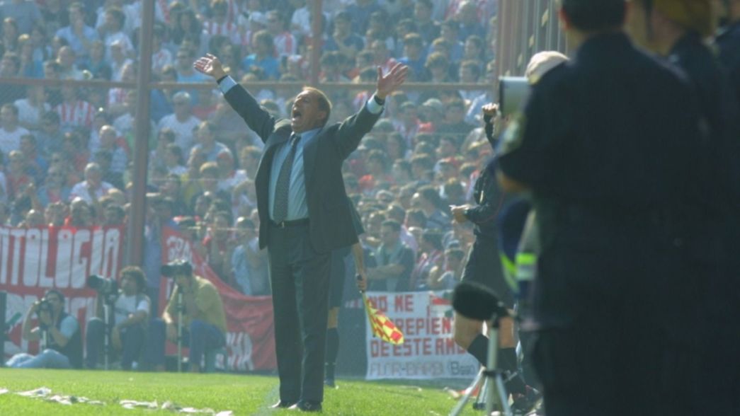 La inédita foto de Bilardo en medio de su delicado estado de salud