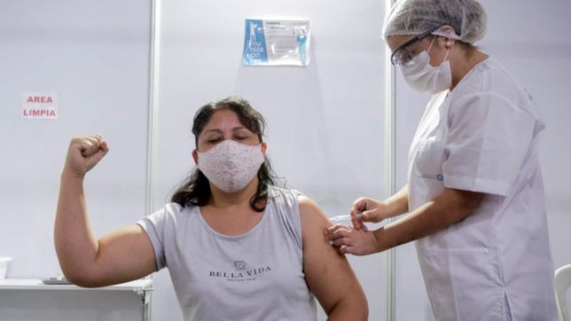 el gobierno ya negocia por vacunas contra el covid para el ano que viene