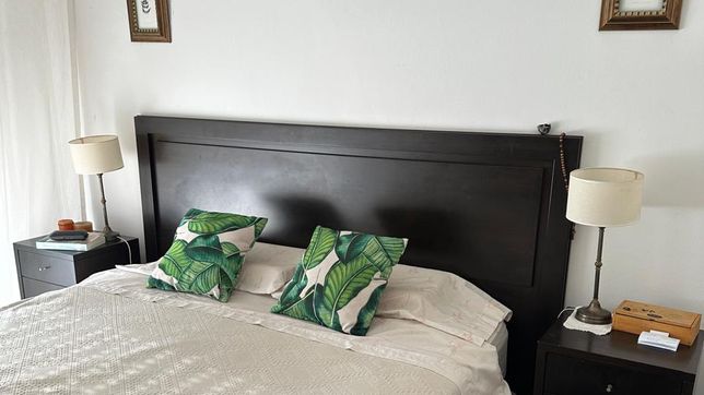 una joven deja su casa de la plata, lanza una venta de garaje y remata ropa, electrodomesticos y muebles