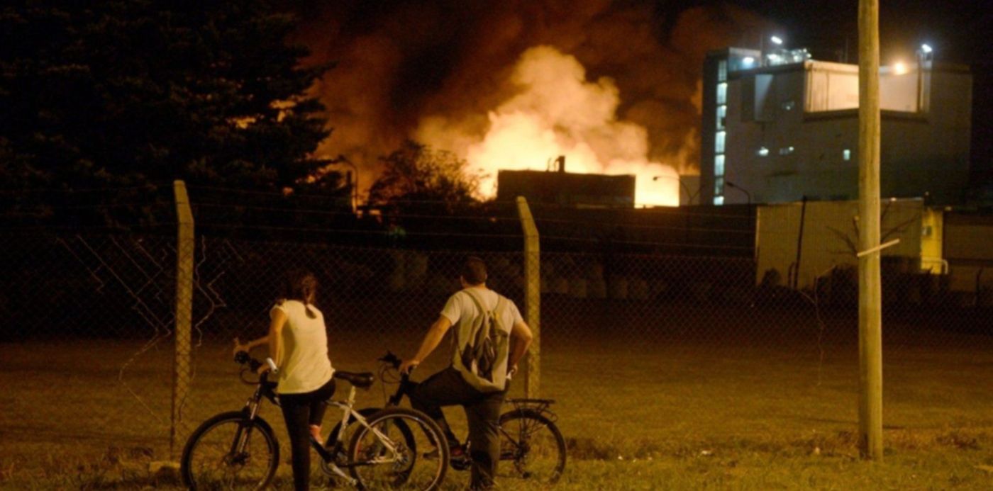 1673221011361.jpg?x=6&y=135&width=1488&height=744&rotate=0&scaleX=1&scaleY=1&ow=1500&oh=919&&cw=1920&ch=950