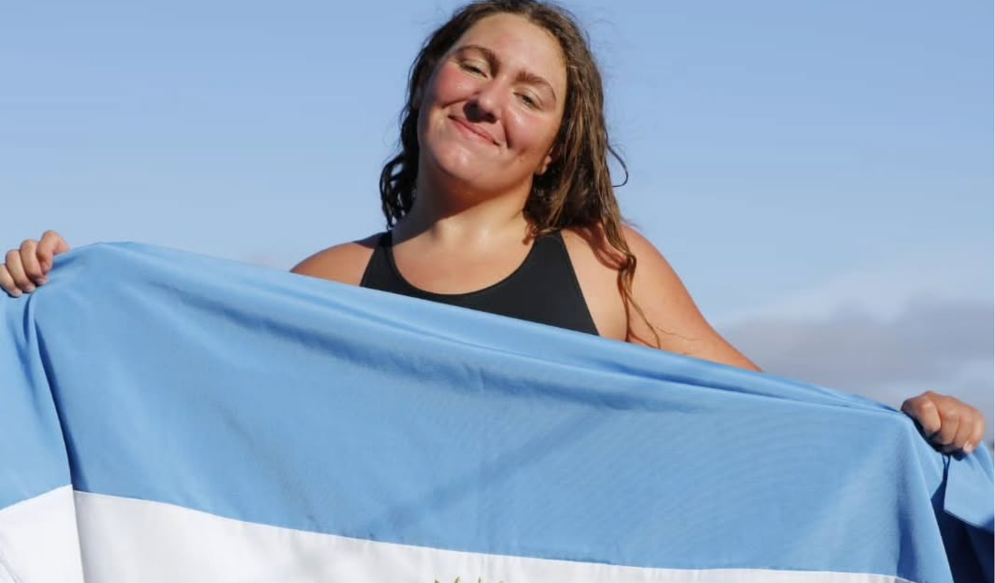 Nadadora de aguas abiertas Joaquina Dalmasso Río de la Plata.png
