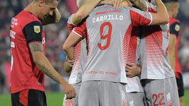 estudiantes tuvo una noche perfecta y goleo a newells estudiantes tuvo una noche perfecta y goleo a newells