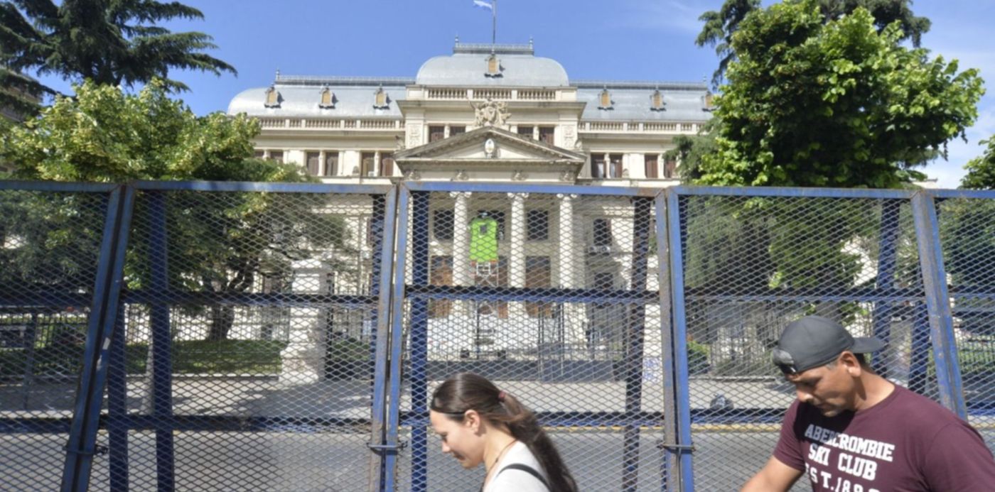 1543851118228.jpg?x= 3&y=116&width=1506&height=753&rotate=0&scaleX=1&scaleY=1&ow=1500&oh=998&&cw=1920&ch=950