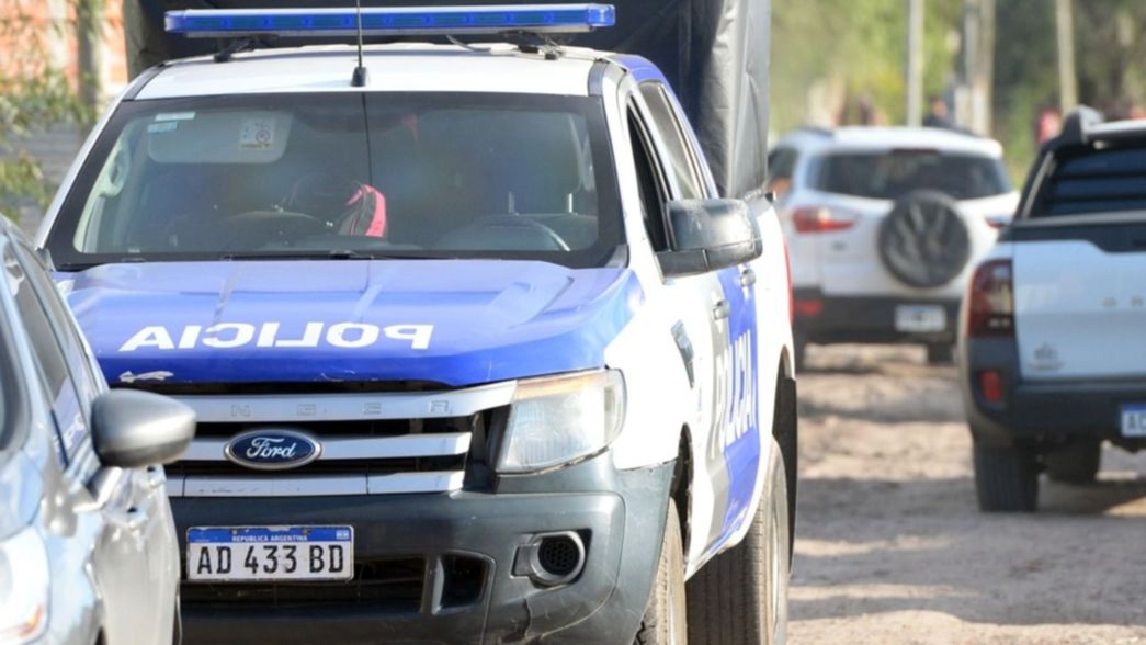 Un grupo de cinco chicos intentó robar en una casa de La Plata con un arma de juguete