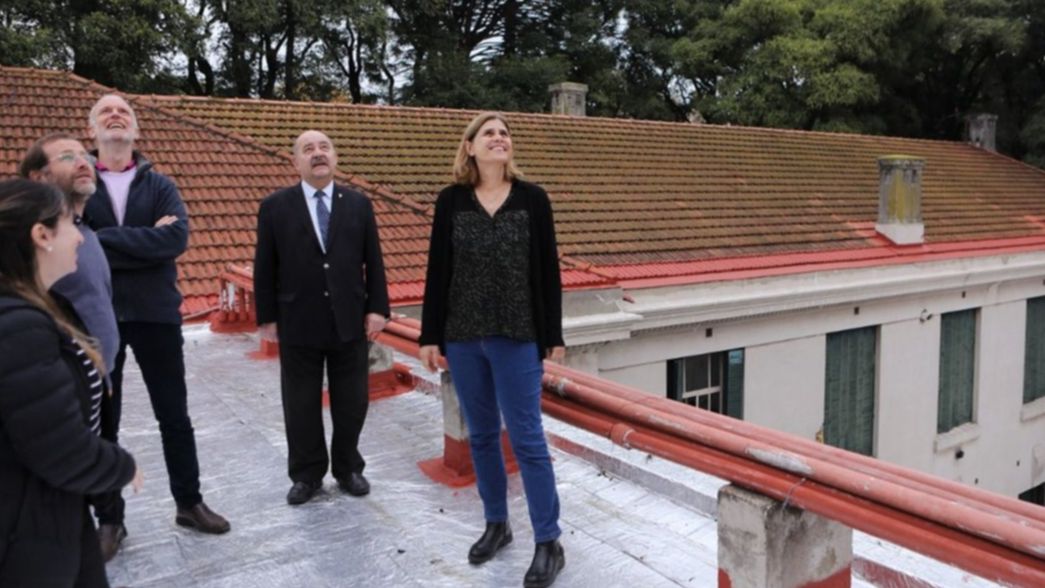 Con obras en techos y laboratorios, restauraron una de las joyas edilicias de la UNLP