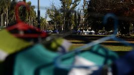 con 32 manteros adheridos, empezo el plan de reconversion de la venta ilegal en parque saavedra con 32 manteros adheridos, empezo el plan de reconversion de la venta ilegal en parque saavedra