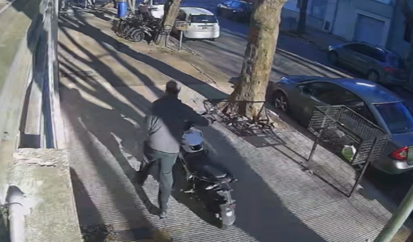 ladrón moto portada