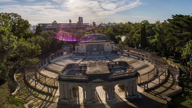 crece la expectativa por la adjudicacion de las obras para restaurar el teatro del lago