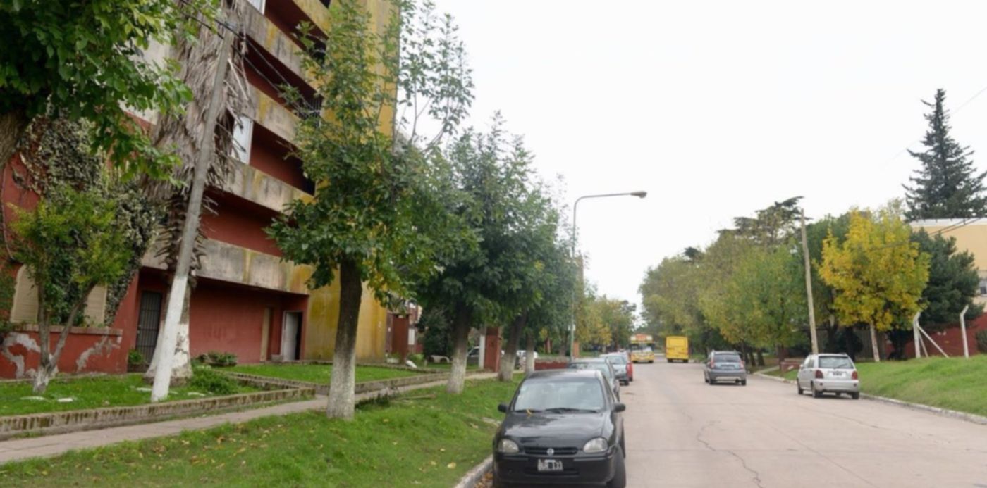 1525720279092.jpeg?x=3&scaleY=1&oh=850&scaleX=1&ow=1280&y=211&width=1273&height=637&rotate=0&&cw=1920&ch=950