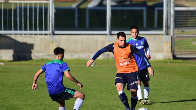 los titulares de gimnasia vencieron a camioneros en su primer amistoso de pretemporada