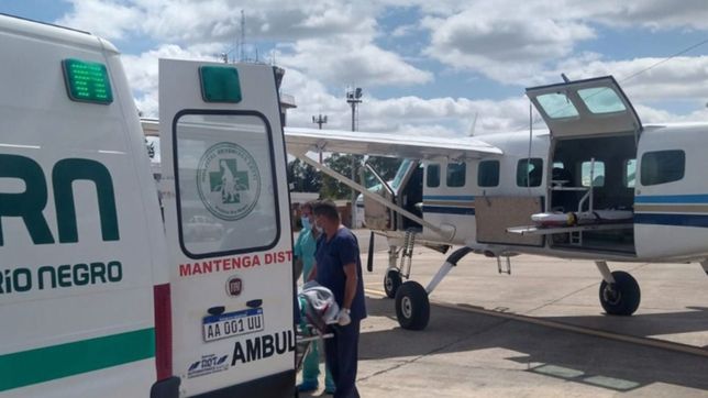 trasladan a la platense que perdio una pierna durante un alud