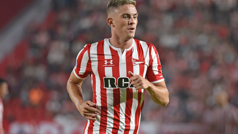 Recibió el llamado de Estudiantes pero prefirió quedarse en Europa a seguir su carrera en el ascenso Recibió el llamado de Estudiantes pero prefirió quedarse en Europa a seguir su carrera en el ascenso