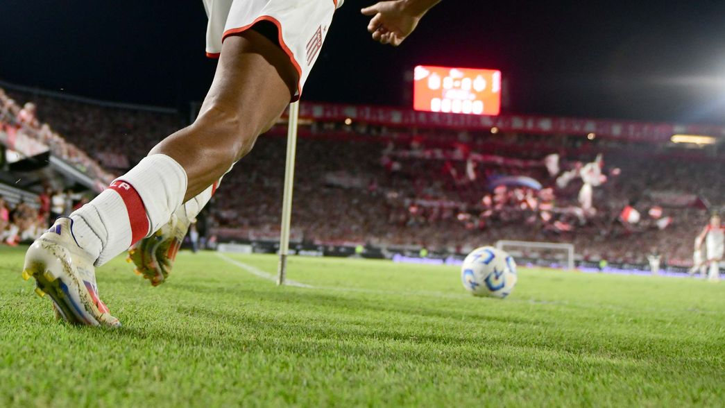 La sorpresiva medida de la Liga Profesional que afectó a un jugador de Estudiantes