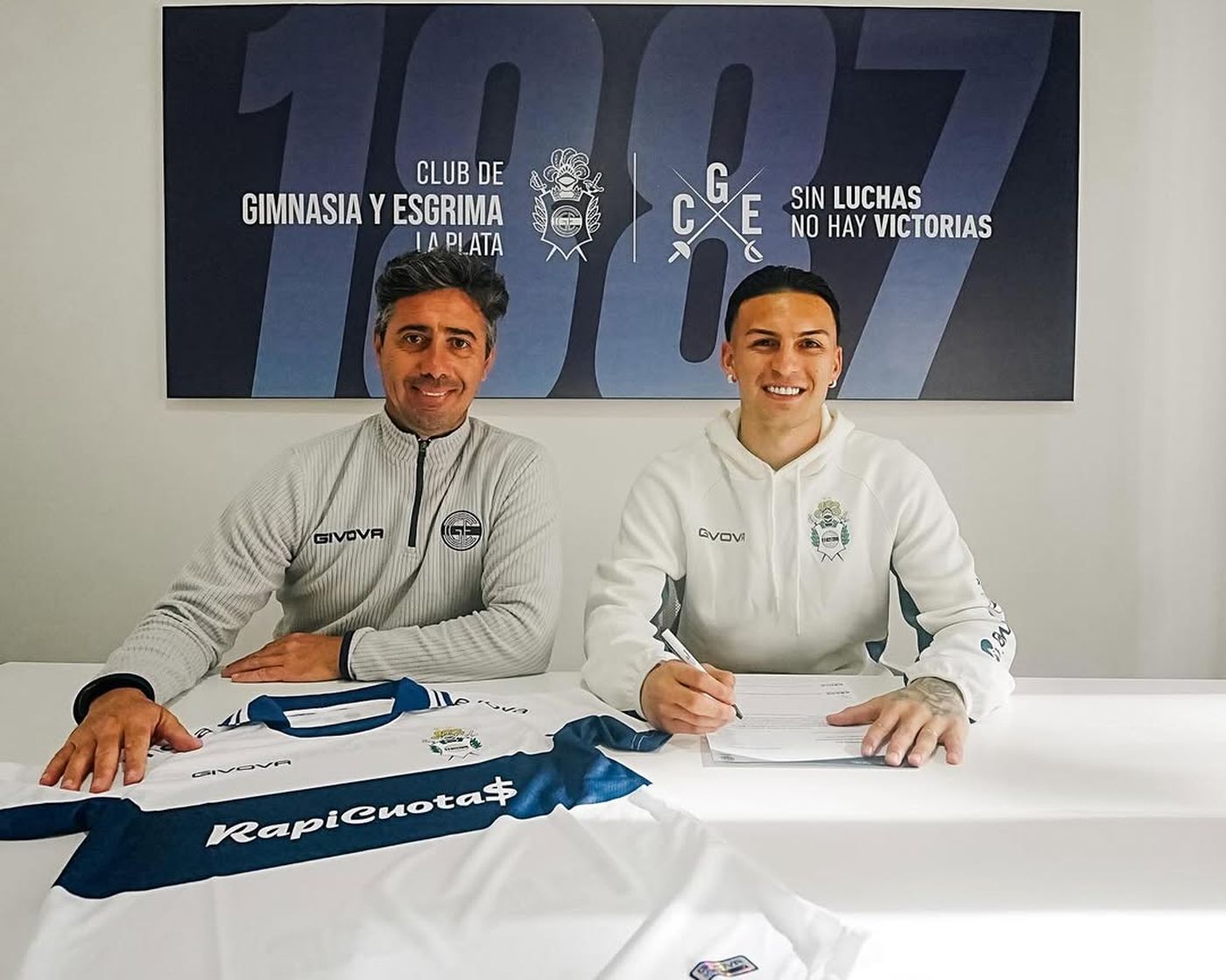Maxi Zalazar Gimnasia.jpg