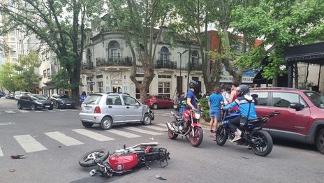Accidente moto y auto en 5 y 54 (4).jpeg