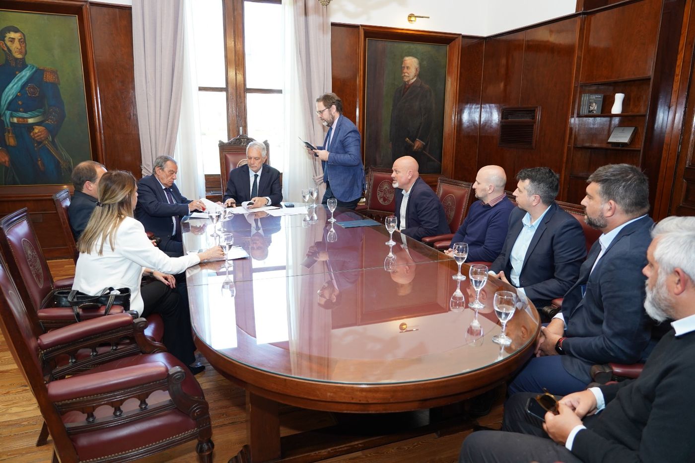 El acuerdo se firm&oacute; en el Sal&oacute;n Dorado de la Municipalidad de La Plata