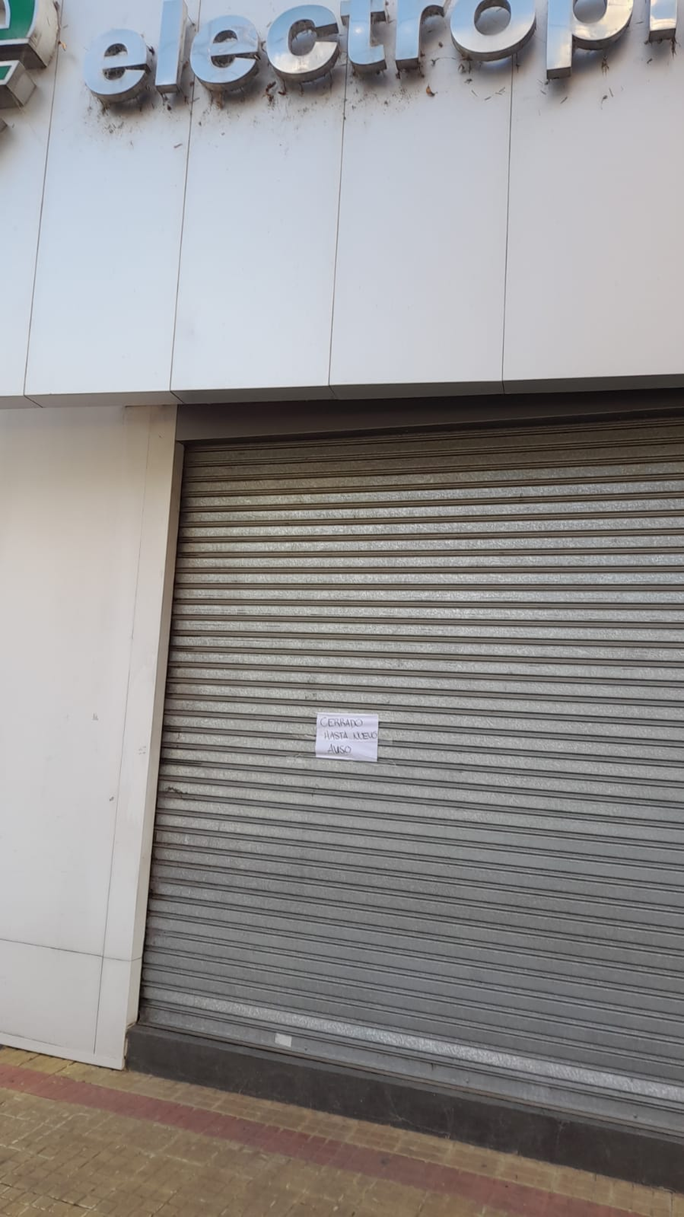 Electroplat no abrió sus puertas tras el robo que sufrió el fin de semana. Electroplat no abrió sus puertas tras el robo que sufrió el fin de semana.