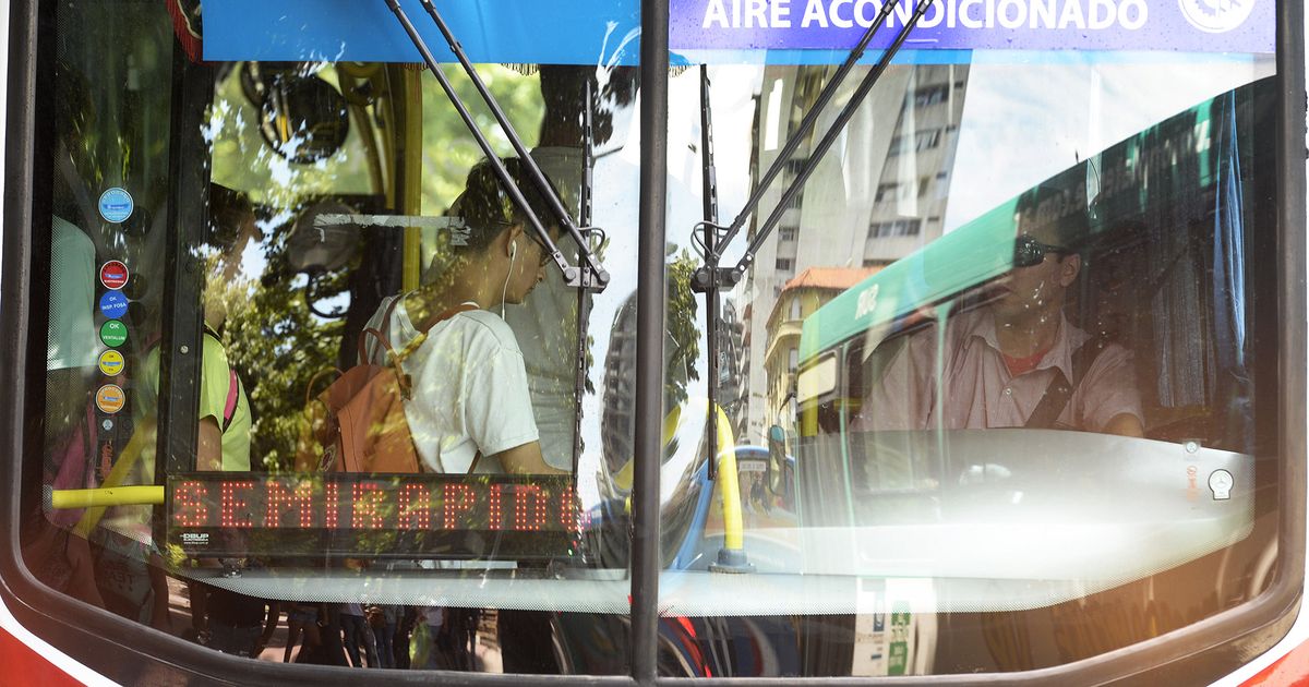 La UTA anunció un paro de micros para este jueves