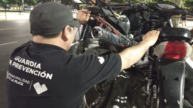 video: secuestraron 39 motos y 4 autos tras operativos de control en la plata