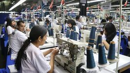 la industria textil al borde del abismo: seis de cada diez maquinas estan paradas la industria textil al borde del abismo: seis de cada diez maquinas estan paradas