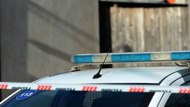 una vecina de la plata se fue de vacaciones y ladrones aprovecharon para saquear su casa