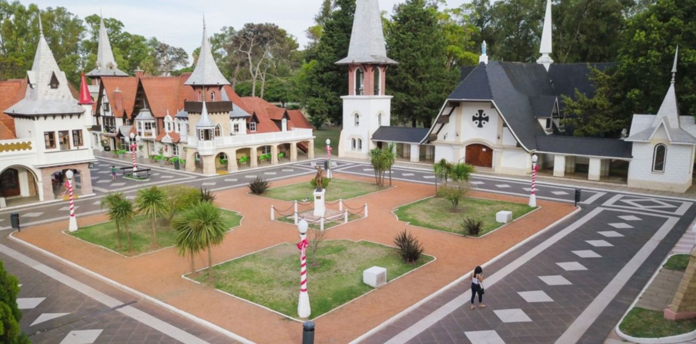 1599489175644.jpg?x= 7&y=0&width=1498&height=749&rotate=0&scaleX=1&scaleY=1&ow=1500&oh=843&&cw=1920&ch=950