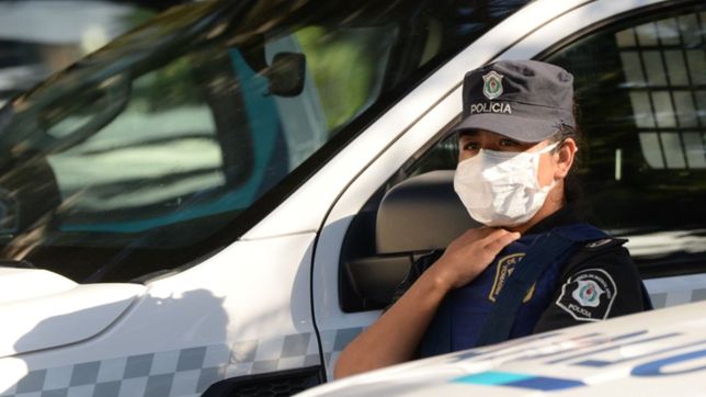 un joven de 18 anos violo la domiciliaria y entro a robarle a su propia vecina en la plata