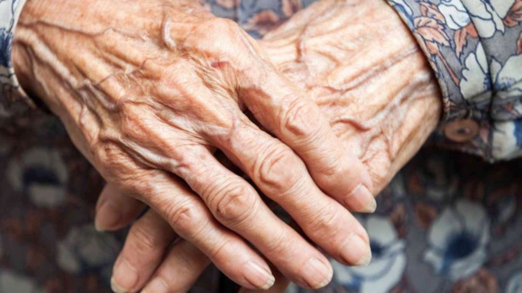 Alerta en La Plata por 10 casos de coronavirus en un geriátrico de la zona de la terminal