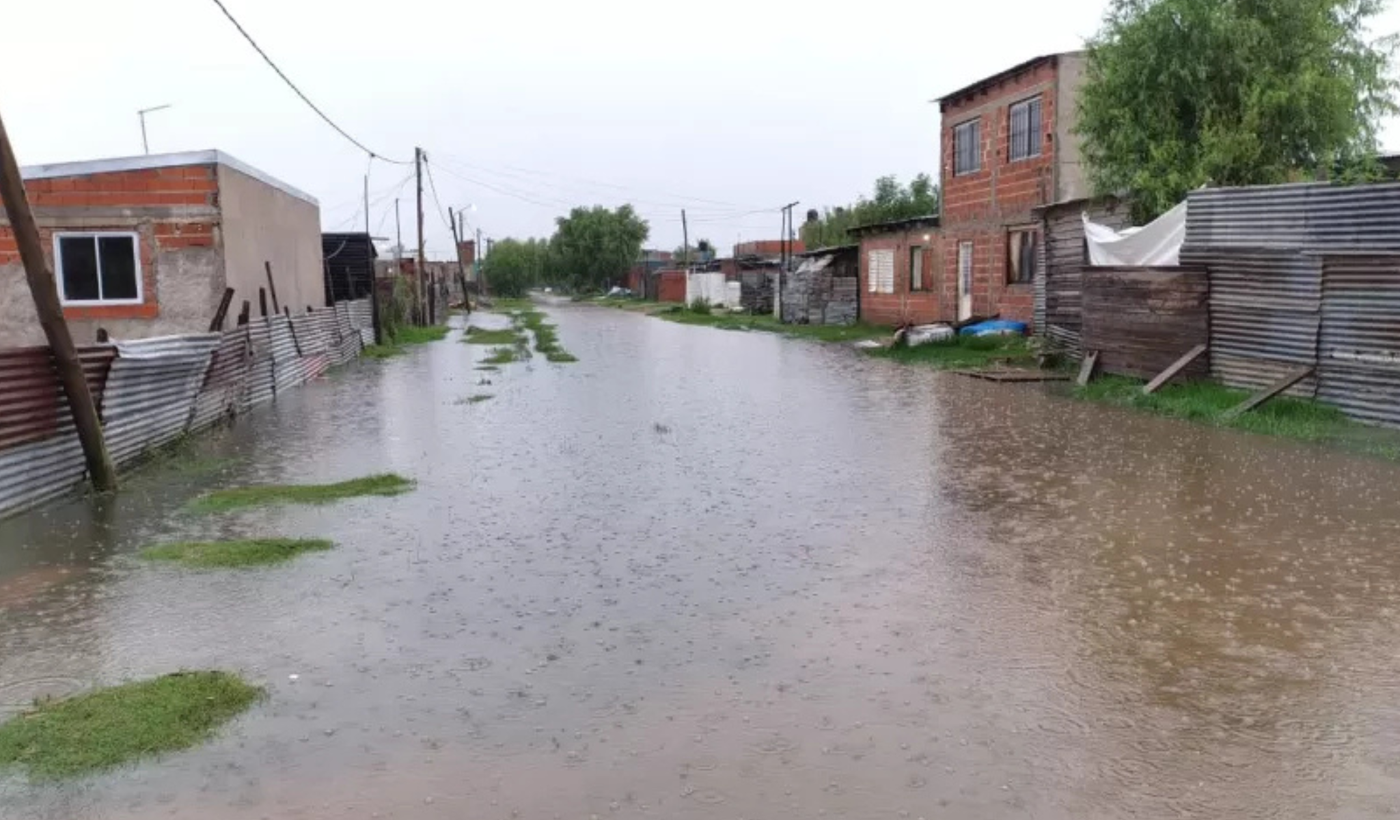 Calle inundada Berisso.png