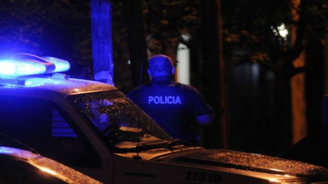 uso las llaves de su hija para entrar a la casa de su ex y la golpeo salvajemente