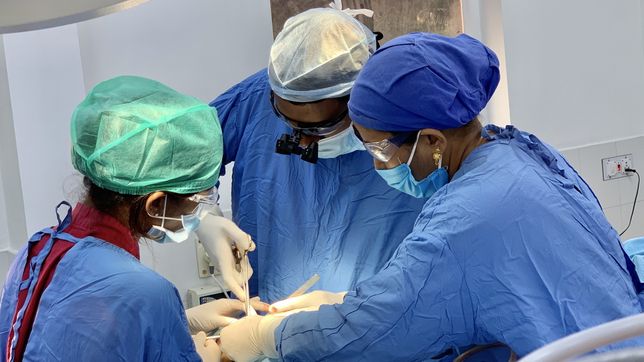 tras la reprogramacion de todas las cirugias, se agudiza el conflicto con los anestesiologos