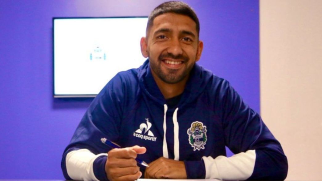 Matías García y Víctor Ayala firmaron su contrato con Gimnasia