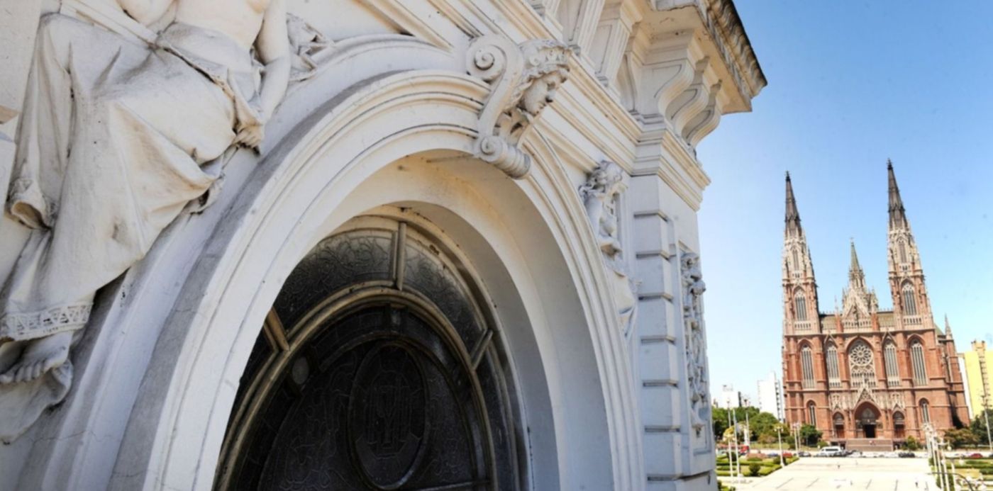 1533590493396.jpg?y=247&width=1453&height=726&scaleX=1&scaleY=1&ow=1500&oh=973&x=33&rotate=0&&cw=1920&ch=950