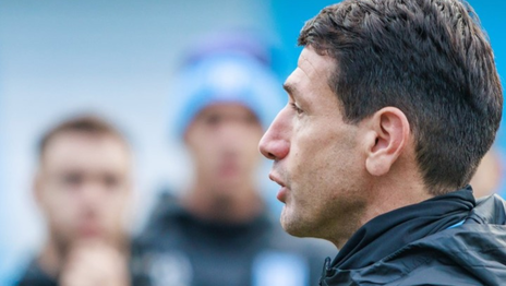 Chirola Romero pone primera en Racing y apuesta a su método en Gimnasia Chirola Romero pone primera en Racing y apuesta a su método en Gimnasia