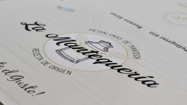 la mantequeria inauguro una nueva sucursal en los hornos con un sorteo para chuparse los dedos