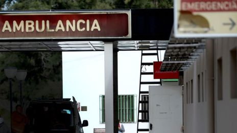 La empleada de un kiosco del centro de La Plata fue atacada durante un robo y terminó en el hospital La empleada de un kiosco del centro de La Plata fue atacada durante un robo y terminó en el hospital