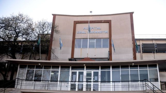 violencia en la plata: dos hermanos desmayaron a un joven de un fierrazo en la cabeza