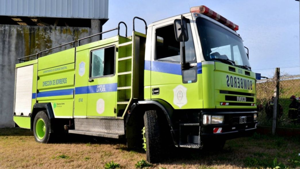 Un hombre herido en un incendio que destruyó su casa en La Plata