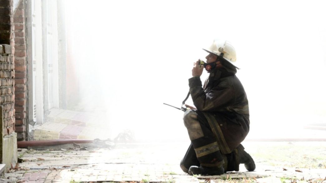 Discutió con el hermano, le prendió fuego la casa y casi provoca una tragedia