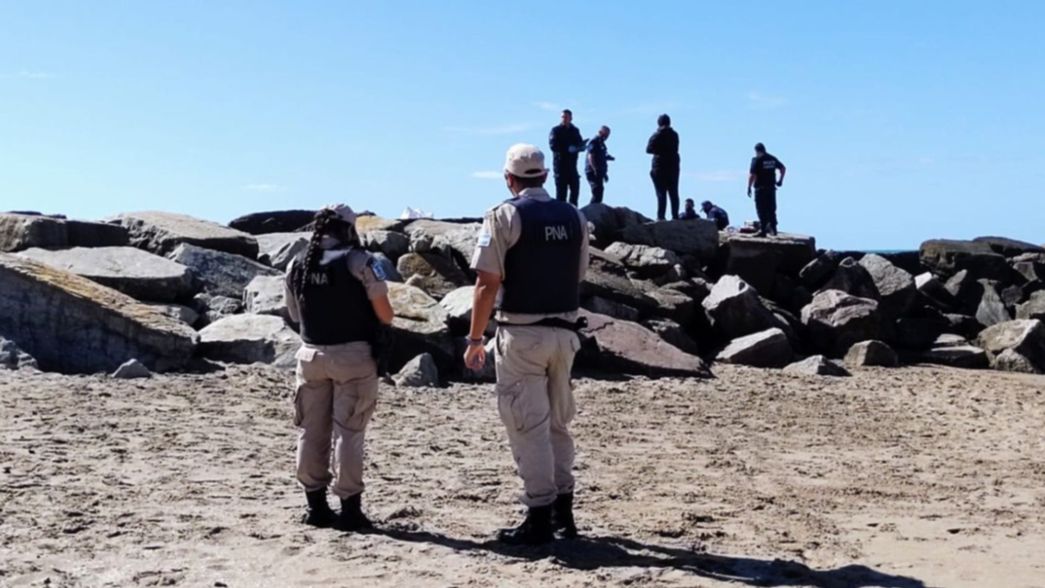 Misterio por el hallazgo de una cadáver decapitado y desmembrado en una playa de Miramar