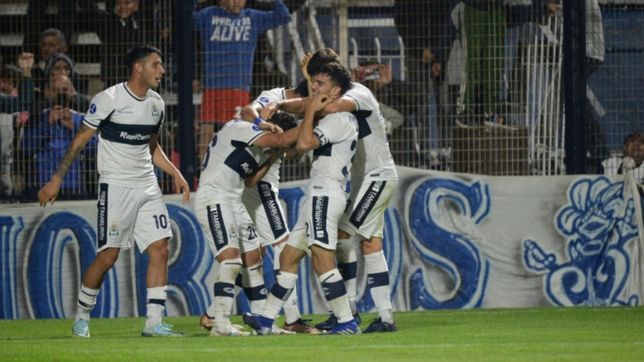 el lobo le gano a independiente santa fe y sigue vivo en la copa
