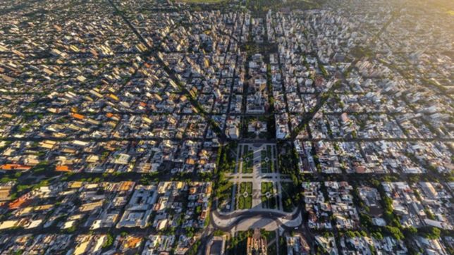 se viene una charla sobre masoneria y su misteriosa relacion con la plata