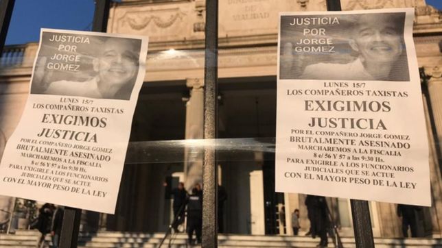 taxistas llegaron a fiscalias para pedir justicia por su companero asesinado a golpes