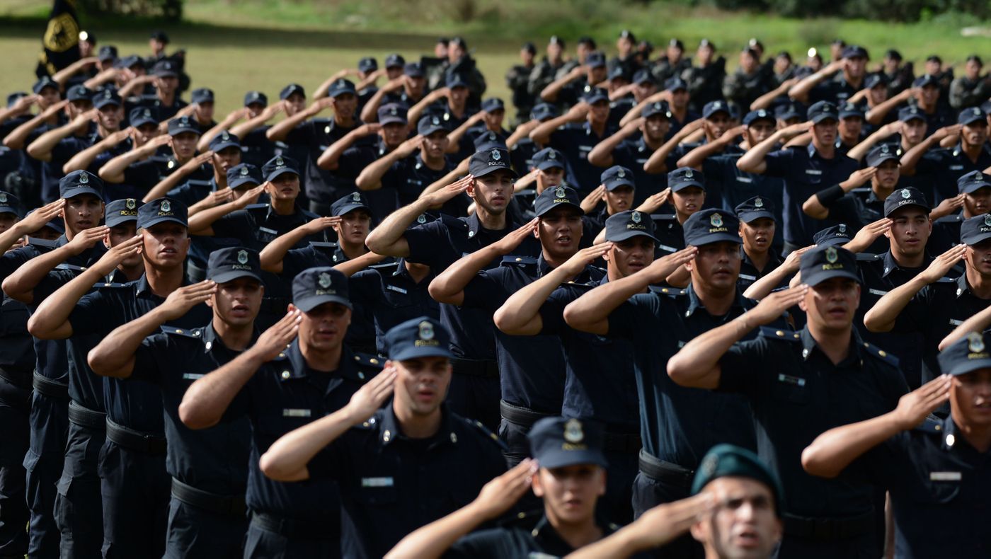 Policías genérico (3).JPG