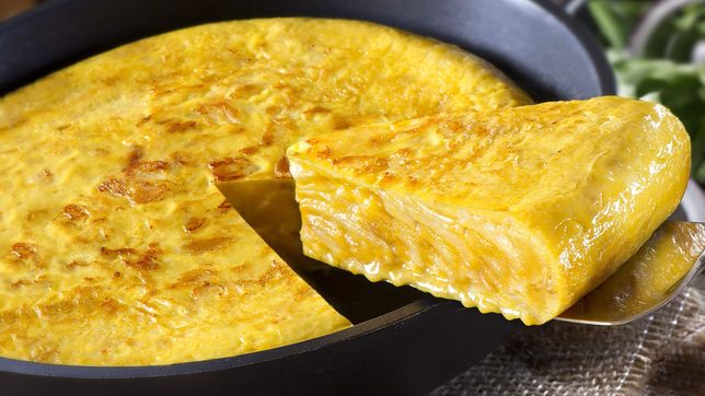 un hombre murio tras comer una tortilla comprada en la plata y podria ser por salmonella